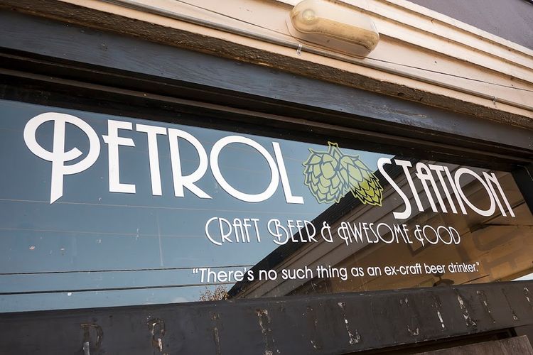 bar_petrol_station